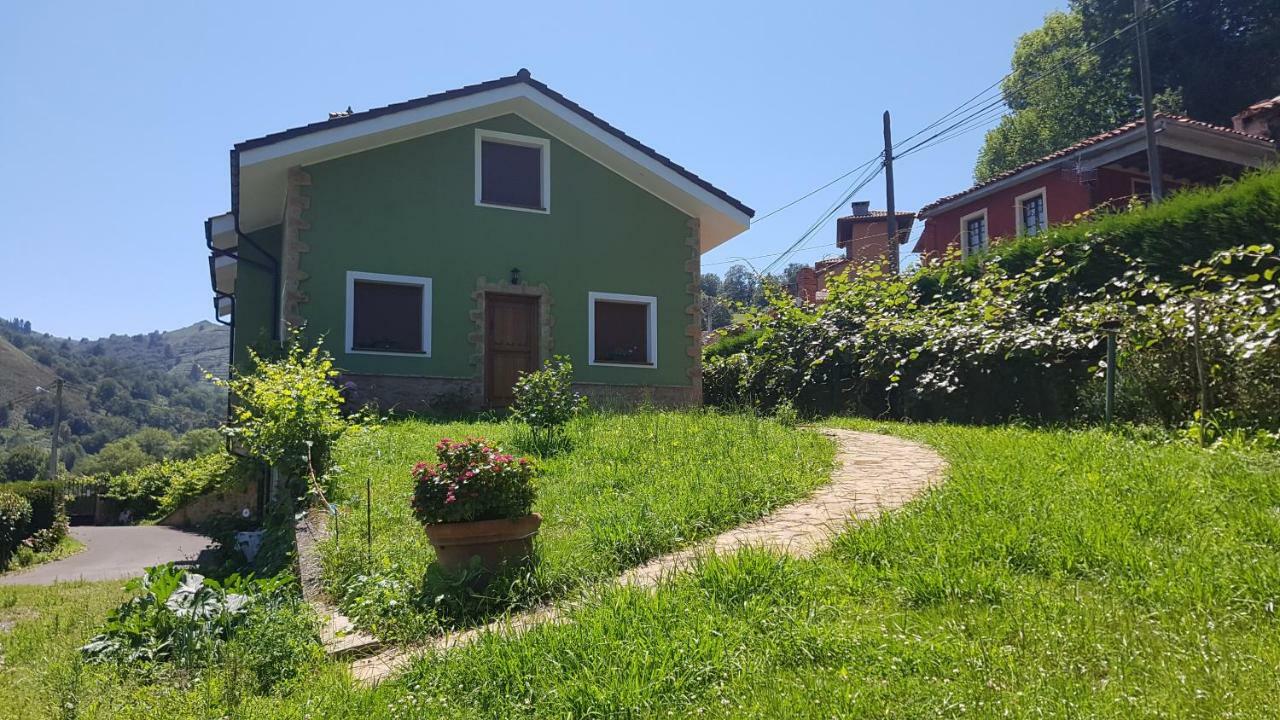 Apartamentos La Guertina Cangas de Onis Bagian luar foto